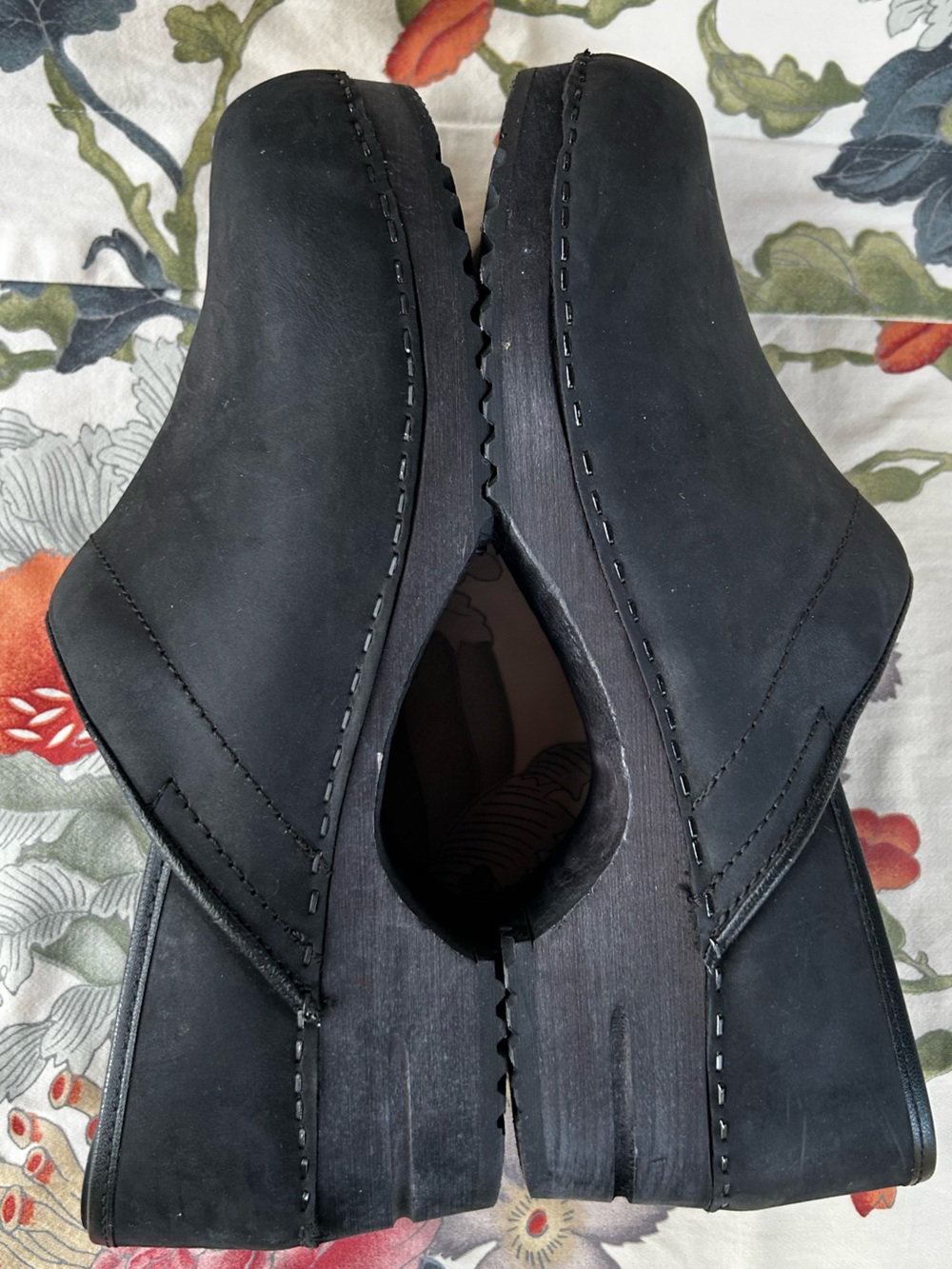 Sanita Leather Closed Leather Clogs - Picture 4 of 10